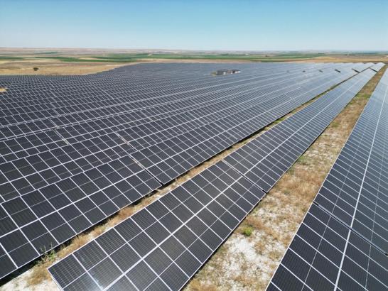 CW Enerji Türkiye'nin dört bir yanını güneş enerjisiyle buluşturuyor