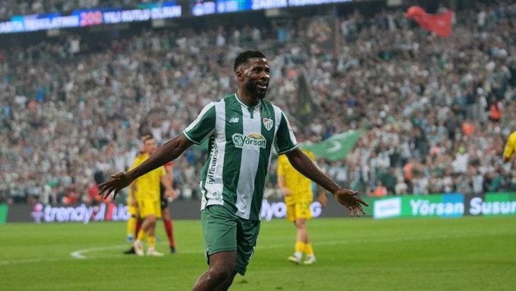 Bursasporlu Iheanacho, Türk futbol tarihine adını yazdırdı