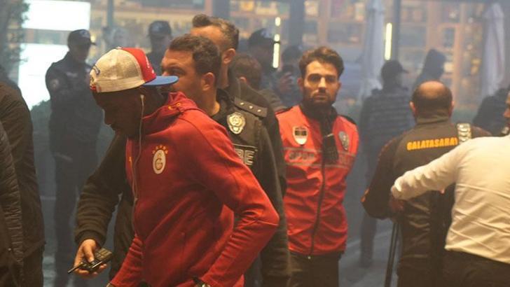 Galatasaray kafilesi Gençlerbirliği maçı için Ankara'ya geldi