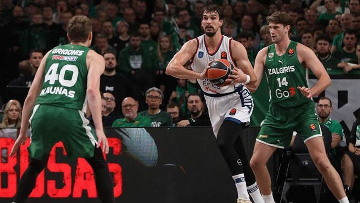 Zalgiris Kaunas - Anadolu Efes : 70-85