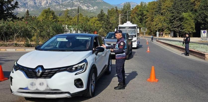 81 ilde aranan 912 suçlu yakalandı