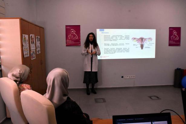 İzmir'de 'Sağlıklı Menopoz Okulu' eğitimleri sürüyor