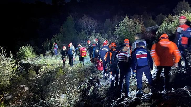 Eğitime geldikleri kanyonda kaybolan İHH gönüllülerini kurtarma çalışmaları sürüyor