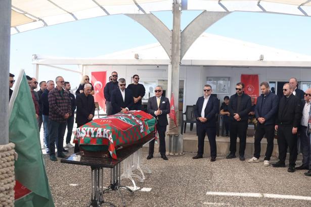 Karşıyaka'da Palaoğlu'na veda