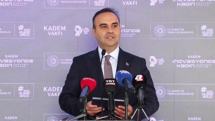 Bakan Kacır: Türk kadınlarının gerçek potansiyelini harekete geçirecek zemini oluşturmak ortak hedefimiz