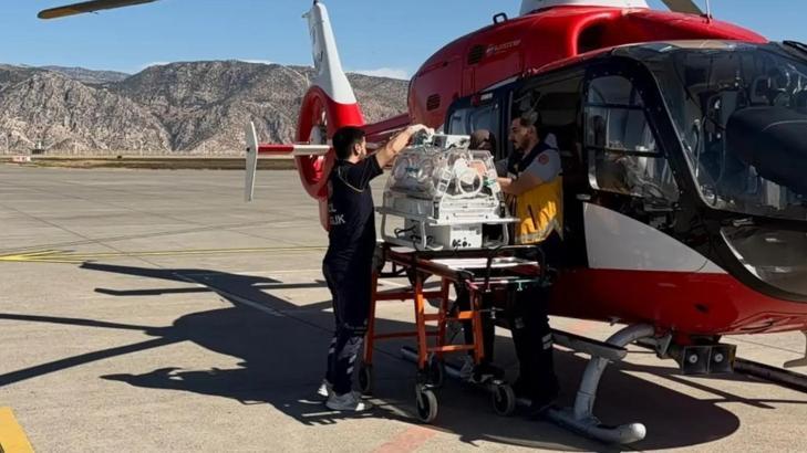Silopi’de bebek hasta, ambulans helikopterle Elazığ’a sevk edildi
