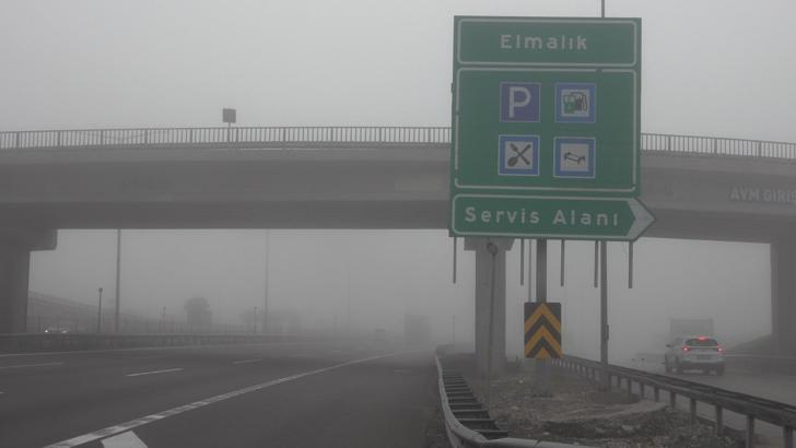 Bolu Dağı geçişinde sis etkili oldu