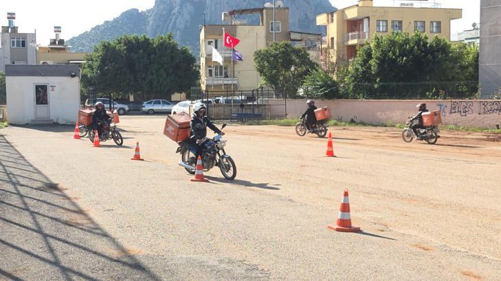 Kozan’da kuryelere trafik güvenliği eğitimi