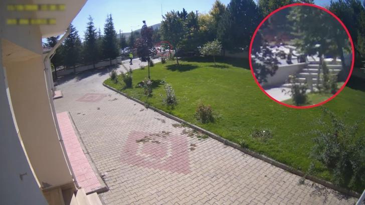 Polisin 'Heimlich' manevrası sürücünün hayatını kurtardı