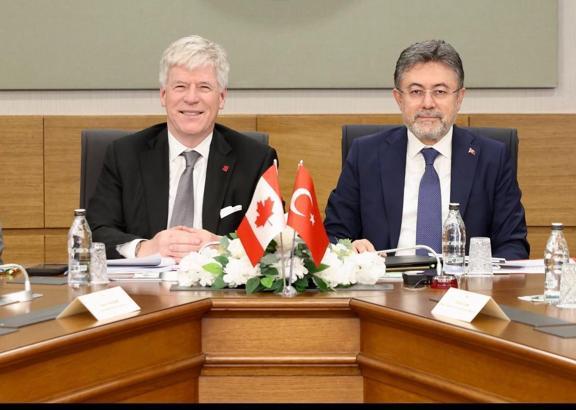 Bakan Yumaklı, Kanadalı Bakan Hodgson’u ağırladı