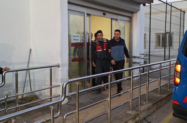 Çukurova Belediyesi'ne operasyonda gözaltına alınan 49 şüpheli adliyede