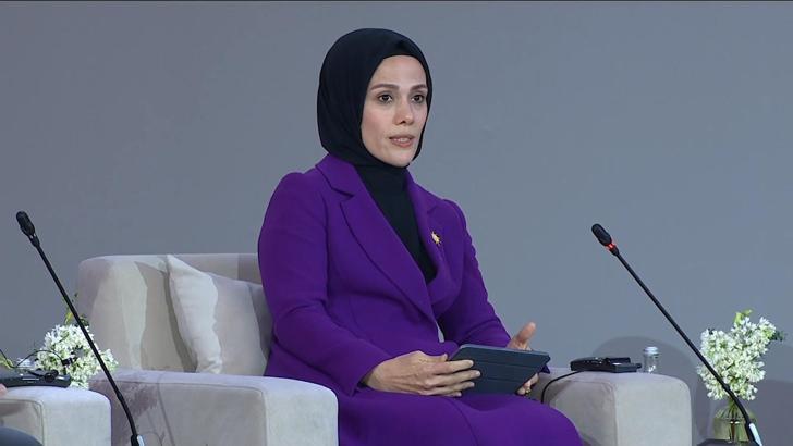 Esra Albayrak, Özbekistan'da düzenlenen zirvede konuştu