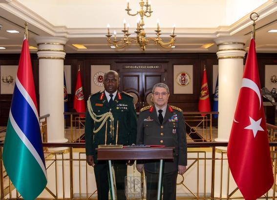 Bakan Güler, Gambiyalı mevkidaşı Joof ile görüştü (2)