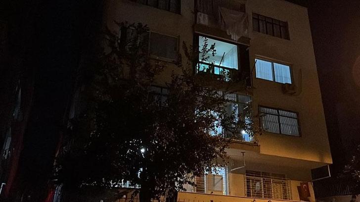Mersin’de zemin katında çökme meydana gelen bina tahliye edildi