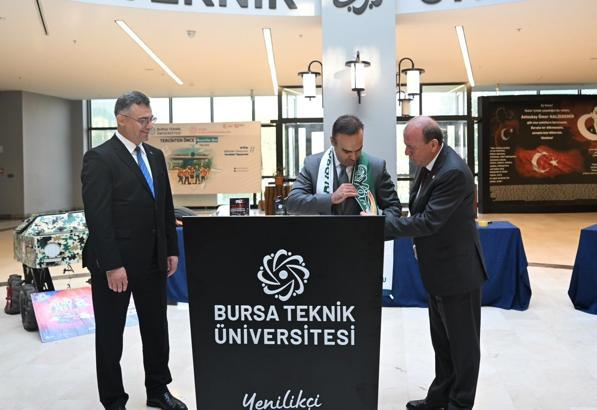 BTSO Başkanı Matlı'dan Bakan Kacır'a Bursaspor atkısı
