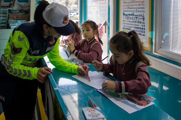 Nevşehir'de öğrencilere trafik güvenliği eğitimi verildi