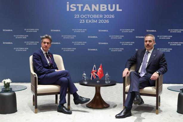 Bakan Fidan, Birleşik Krallık Dışişleri Bakanı Ed Miliband ile bir araya geldi