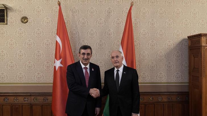 Cumhurbaşkanı Yardımcısı Yılmaz, Macaristan Cumhurbaşkanı Baka ile bir araya geldi