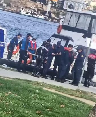 Fatih'te denizde erkek cesedi bulundu