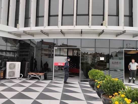 Bolu Belediyesi'ne operasyon 4 gözaltı