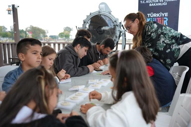 İzmir Kültür Yolu Festivali’nin ikinci gününde renkli etkinlikler