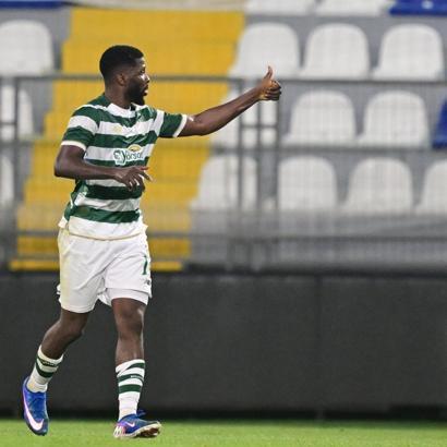 Bursaspor liderlik koltuğuna oturdu; Iheanacho rekorları altüst etti