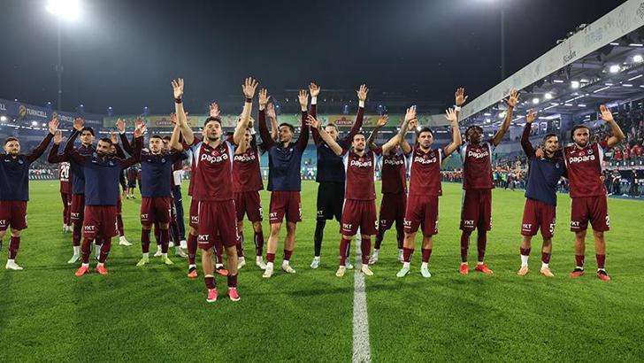 Trabzonspor, Rize'de tarihi geri dönüşe imza attı