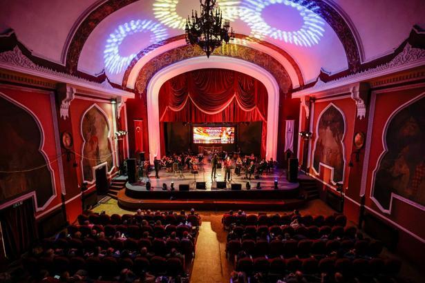 İzmir'de Cumhuriyet Bayramı coşkusu Smyrna Ensemble konseriyle başladı