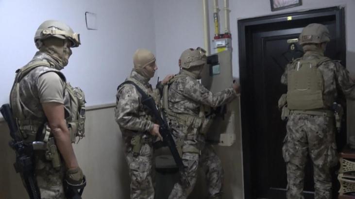 Batman’da kurgu kazalarla sigorta şirketlerini dolandıran şüphelilere operasyon: 43 gözaltı