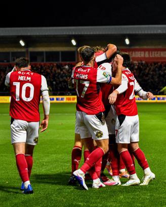 4'üncü lig ekibi Fleetwood Town, Arsenal'i kupadan eledi