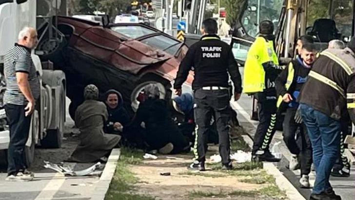Ankara'da 2 aracın çarpıştığı kazada 5 yaralı