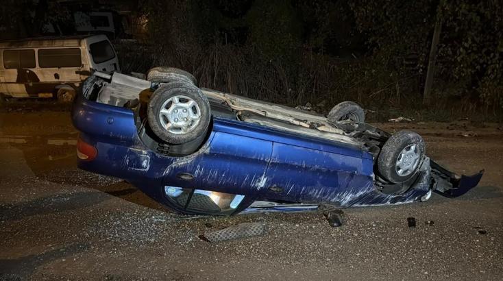 Takla atan otomobilin sürücüsü yaralandı