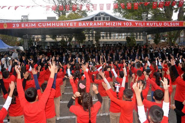 Kahramanmaraş’ta Cumhuriyet coşkusu