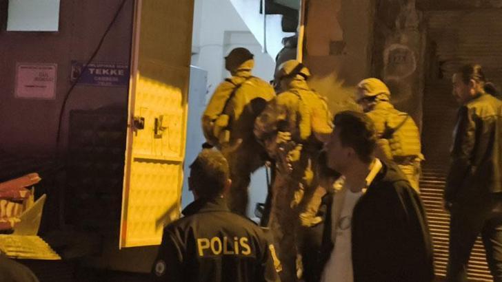 Para vermeyen annesini rehin aldı, özel harekat ekipleri yakaladı