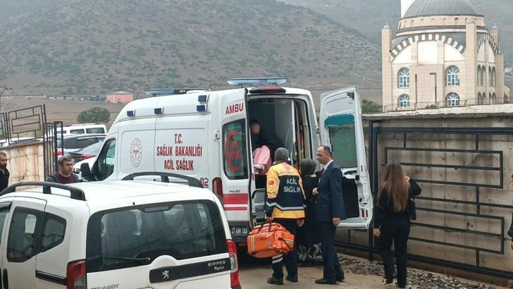 Törende fenalaşan öğrenci hastaneye kaldırıldı