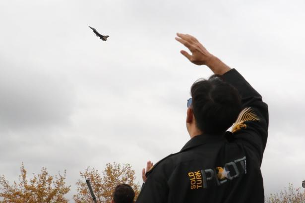 Eskişehir’de Cumhuriyet kutlamalarında SOLOTÜRK’ten gösteri uçuşu