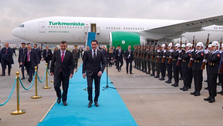 Cevdet Yılmaz, TDT Zirvesi liderlerini karşıladı