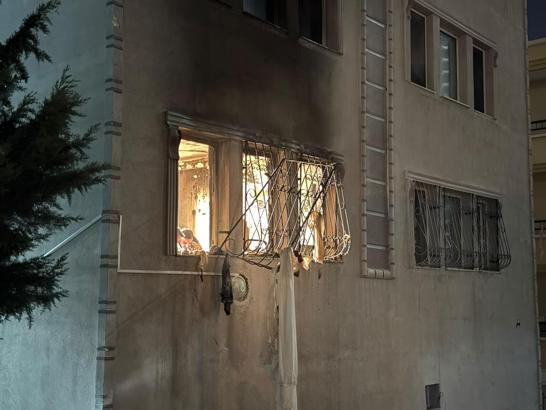 Ankara'da bir evde doğalgaz patlaması sonucu yangın çıktı