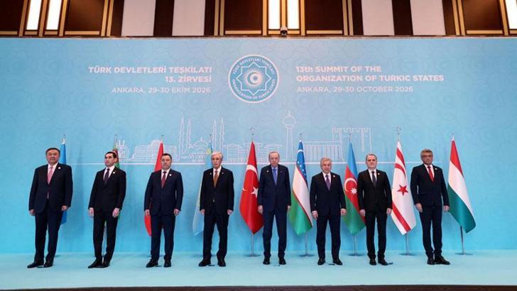 Türk Devletleri Teşkilatı Zirvesi'nde liderler aile fotoğrafında buluştu