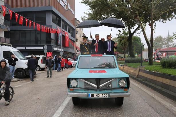 Gürsu’da Cumhuriyet Bayramı korteji