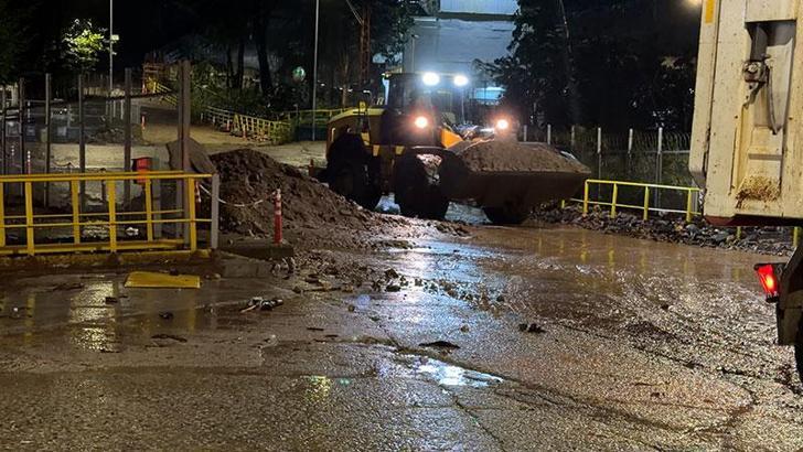 Rize'de sağanak taşkına neden oldu
