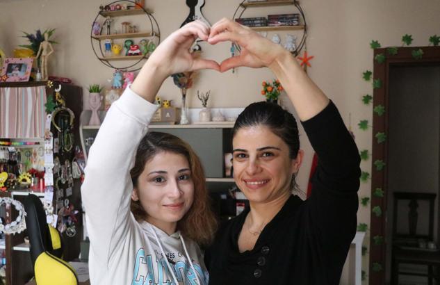 Doktorların 'sabaha çıkmaz' dediği Tuğba, resim ile hayatı tutunup lösemiyi yendi