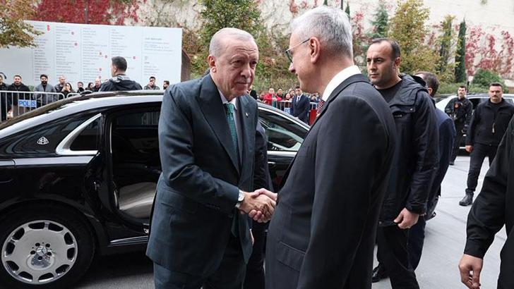 Sağlık Bakanı Memişoğlu, TÜSEB Teşvik Ödülleri Töreni'ne katıldı