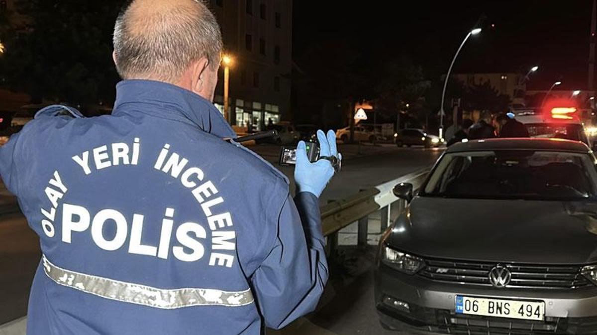 Yolun karşısına geçmeye çalışırken otomobilin çarptığı yaya öldü - Güncel Gündem Haberleri