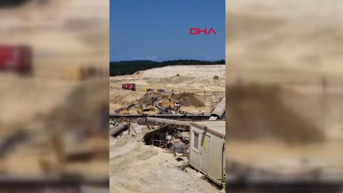Çatalca'da kum ocağında göçük; 2 işçi balçık içinde kaldı