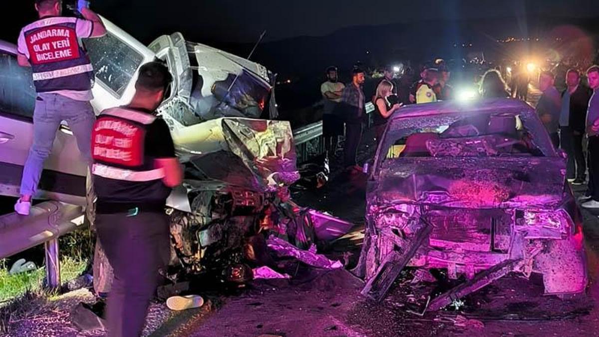 Mersin'de 3 aracın karıştığı zincirleme kaza: 1 ölü, 5 yaralı