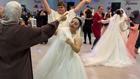 Down sendromlu 7 genç kız, temsili düğünde gelinlik giydi