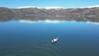 Buzlar çözüldü, balıkçılar sandallarıyla Çıldır Gölü'ne açıldı
