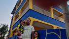 Fanatik Fenerbahçeli aile, yaşadıkları apartmanı sarı-laciverte boyadı