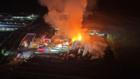 14 saat sonra kontrol altına alınan saman deposundaki yangında 20 milyonluk zarar oluştu